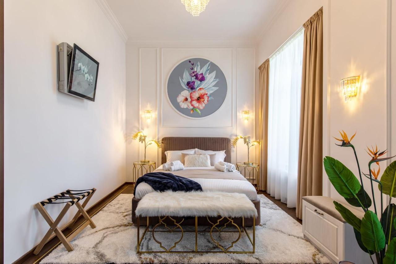 Holt Old Town Luxury אורחן
